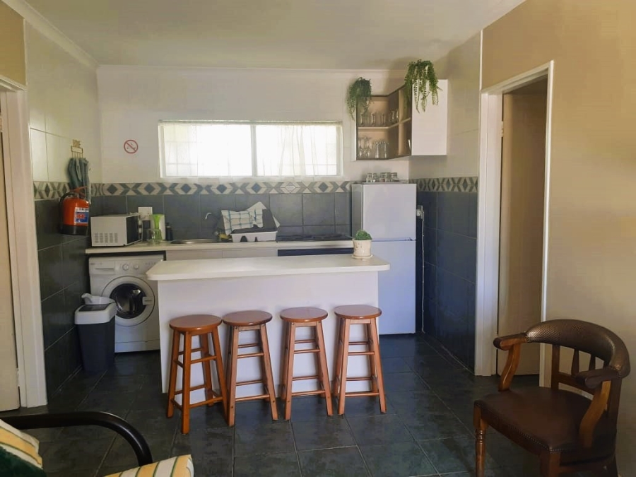 To Let 2 Bedroom Property for Rent in Country Club Western Cape